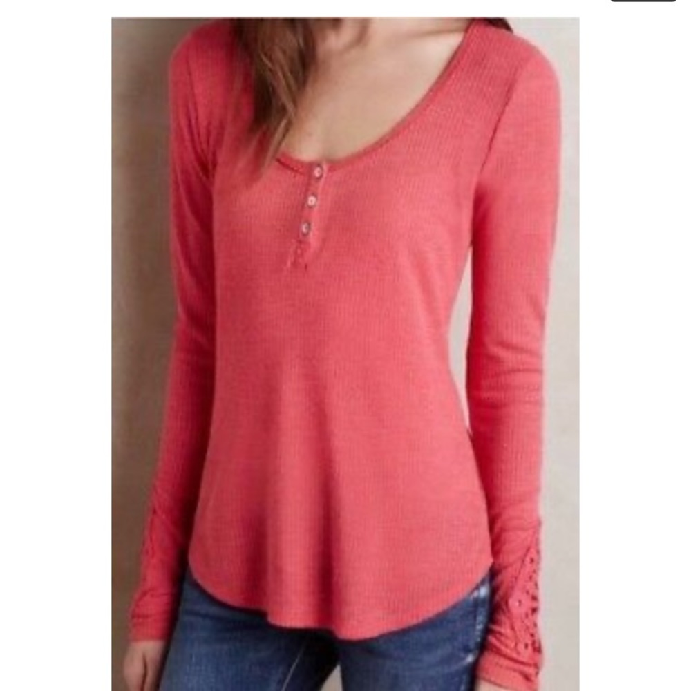 Anthropologie thermal knit w/ sleeve detail
